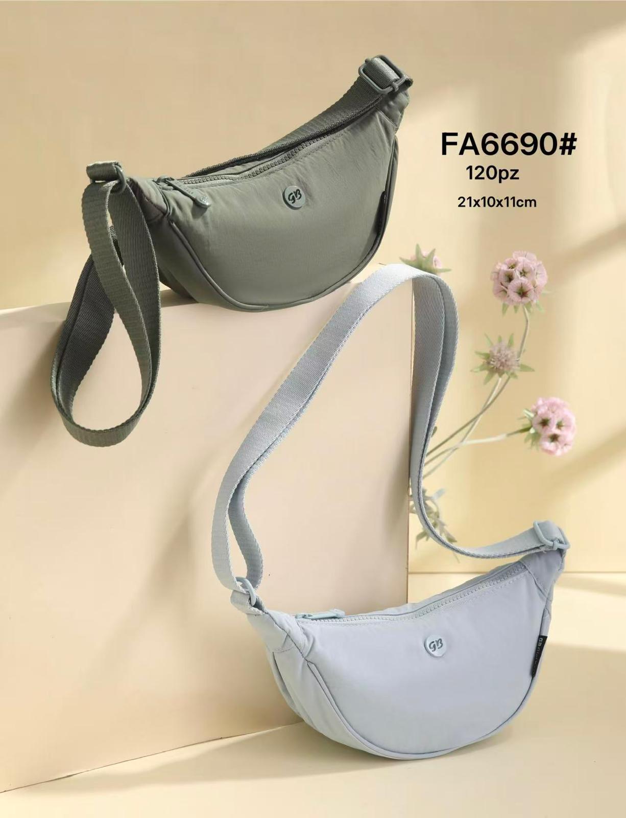 CGFA6690-Principal Riñonera Compacta en Tela Nylon para Mujer con Cremallera y Compartimentos Internos - Imagen 1