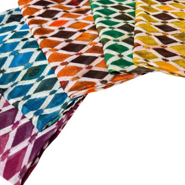 Bufanda de Algodón para Mujer con Diseño Colorido de Rombos y Gran Calidad - Imagen 4