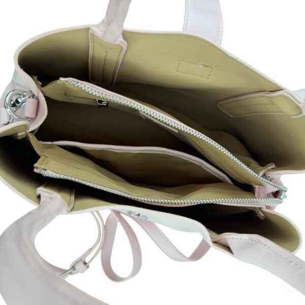 Bolso de Mano Sintético Regina Schrecker de Mujer con Mini Solapa y 3 Compartimentos Internos - Imagen 5