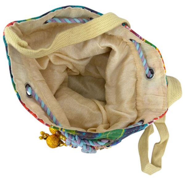 Bolso de Hombro Artesanal en Algodón con Muchos Detalles Decorativos y Diseño Único para Mujer - Imagen 10