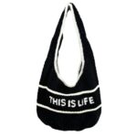 Bolso de Hombro Hobo en Ganchillo con Diseño This is Life y Cierre de Cremallera para Mujer - Imagen 6
