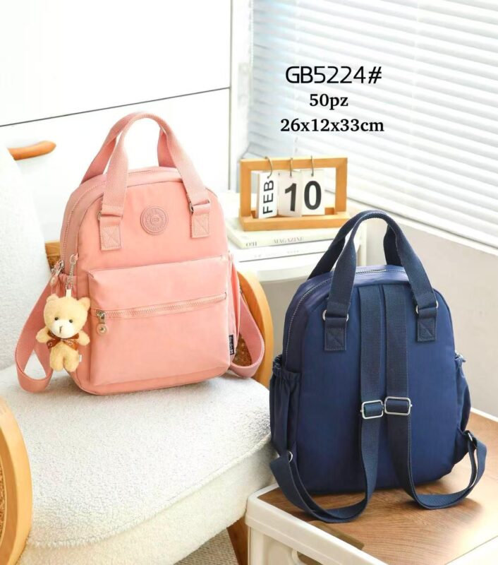 Mochila de Mujer en Tela Nylon con 2 Asas Cortas, Bolsillo Frontal y Osito Decorativo-Principal- Mayorista España