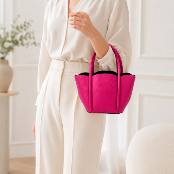Bolso de Mano Compacto en Piel Italiana con Asa Larga de Cadena y Neceser Extra para Mujer-Principal- Mayorista España