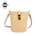 Bolso de Hombro para Mujer con Asa Larga Extraíble y Cierre de Manivela de Giro - Imagen 12