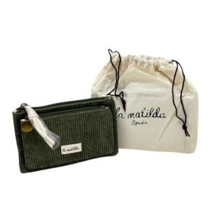 Monedero de Algodón La Matilda para Mujer con Diseño Pana y Bolsillo Frontal-VerdeOlivo- Mayorista España