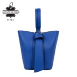Bolso Tipo Cubo de Piel Italiana con Lazo Decorativo y Bolso Interior para Mujer - Imagen 9