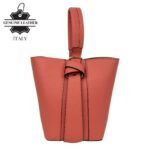 Bolso Tipo Cubo de Piel Italiana con Lazo Decorativo y Bolso Interior para Mujer - Imagen 2
