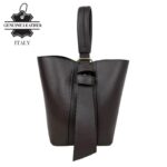 Bolso Tipo Cubo de Piel Italiana con Lazo Decorativo y Bolso Interior para Mujer - Imagen 4
