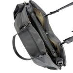 Amplio Bolso de Nylon para Mujer con Multicompartimentos Coveri Collection - Imagen 7