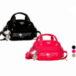 Alegre Bolso Snoopy en Nylon de Calidad con Multicompartimentos y Llavero de Goma