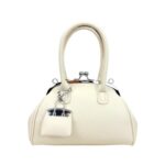 Bolso de Mano Sintético para Mujer con Cierre de Click y Bolsito Decorativo Frontal - Imagen 5