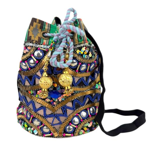 Bolso de Hombro Artesanal en Algodón con Muchos Detalles Decorativos y Diseño Único para Mujer - Imagen 12