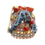 Bolso de Hombro Artesanal en Algodón con Muchos Detalles Decorativos y Diseño Único para Mujer