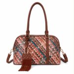 Bolso de Hombro Sintético tipo Bowling con Diseño Multicolor y Decoración Frontal para Mujer - Imagen 4