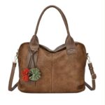 Bolso Maletín Sintético de Mujer con Gran Calidad y Pompones Frontales de Colores Decorativos - Imagen 5