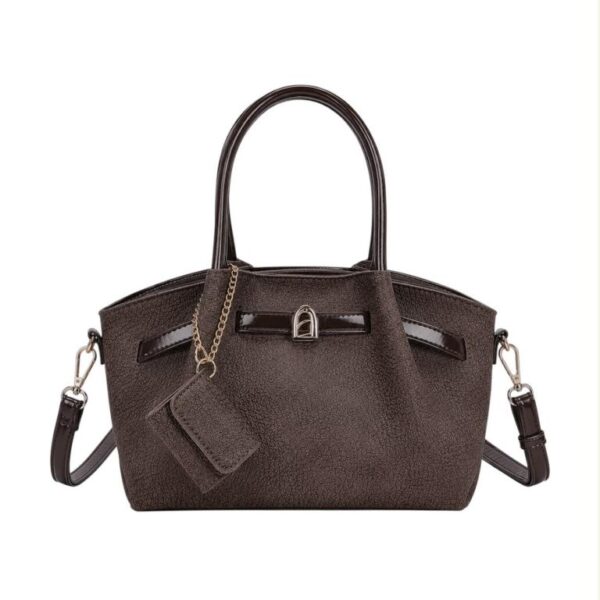 Bolso de Mano Sintético Estilo Serraje con Tira Marrón Decorativa y Monedero Extra de Mujer - Imagen 7