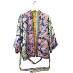 Kimono Reversible Corto de Seda para Mujer con Diseño Exclusivo y Talla Única - Imagen 2
