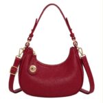 Bolso de Hombro Sintético con Diseño Medialuna y Bloqueo de Seguridad para Mujer