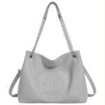 Bolso de Hombro Sintético Hobo con Estampado Frontal D.C. y 2 Asas Ajustables de Cadena - Imagen 4