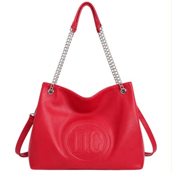 Bolso de Hombro Sintético Hobo con Estampado Frontal D.C. y 2 Asas Ajustables de Cadena - Imagen 8