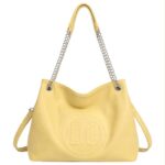 Bolso de Hombro Sintético Hobo con Estampado Frontal D.C. y 2 Asas Ajustables de Cadena