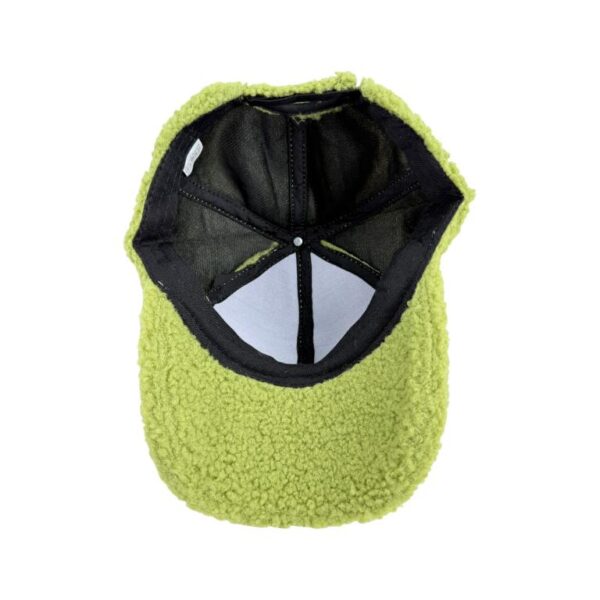 Gorra Sintética Estilo Borreguito con Colores Lisos y Efecto Peluche para Mujer - Imagen 7