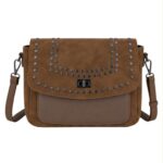 Bolso Bandolera Sintético Bicolor con Tachuelas en Solapa de Giro y Compartimento Frontal Mujer - Imagen 5