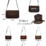 Bolso Bandolera Sintético Coveri Collection de Mujer con Solapa de Tachuelas y 2 Materiales