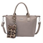 Bolso de Mano en Nylon Coveri Collection con Monedero Extra Animal Print para Mujer - Imagen 3