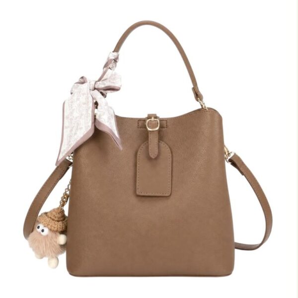 Bolso de Mano Sintético de Mujer con Pañuelo Decorativo y Alegre Muñeco Extraíble - Imagen 4