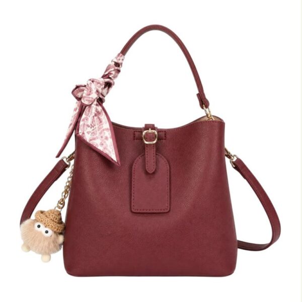 Bolso de Mano Sintético de Mujer con Pañuelo Decorativo y Alegre Muñeco Extraíble - Imagen 5