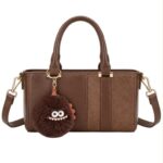 Bolso de Mano Sintético para Mujer con Pompón Decorativo con Cara de Monstruo - Imagen 4