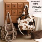 Bolso de Hombro Reversible tipo Tote con Pelito Sintético y Bolsito Extra para Mujer