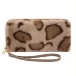 Cartera Larga de Pelo Sintético, Diseño Animal Print y Asa Corta Extraíble para Mujer - Imagen 4
