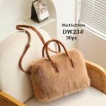 Bolso Maletín de Pelo Sintético para Mujer con Asas Cortas y Cierre de Cremallera