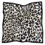 Pañuelo Cuadrado de Seda para Mujer con Bonitos Estampados y Gran Calidad - Imagen 15