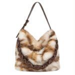 Bolso de Hombro tipo Hobo con Pelo Sintético y Asa Larga Acolchada para Mujer