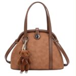 Bolso de Mano Sintético con Osito Decorativo, Manivela de Giro y Cierre de Imán para Mujer - Imagen 6