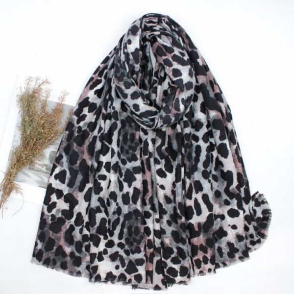 Bufanda de Lana para Mujer con Diseño Animal Print y Alegre Estilo - Imagen 5