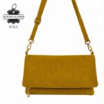 Bolso Bandolera en Piel de Serraje con Solapa de Botones y Bolsillo Trasero para Mujer - Imagen 11