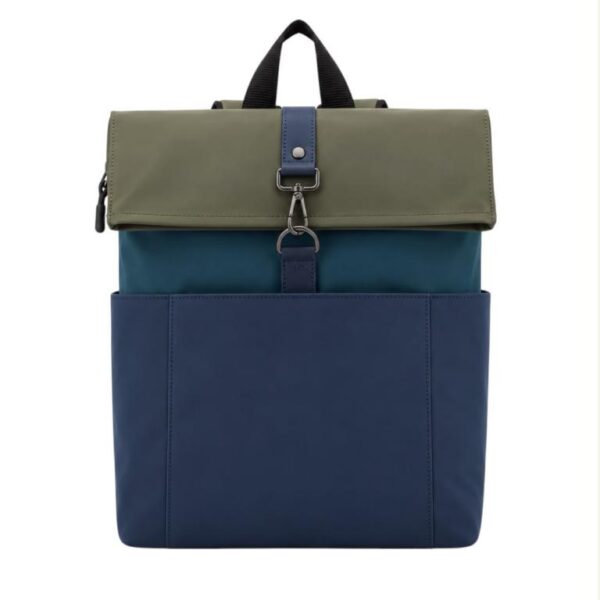 Amplia Mochila Sintética Tricolor con Multicompartimentos, Enganche y Cierre Roll-Top - Imagen 5