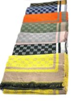 Bufanda de Mujer con Precioso Estampado y Alegre Juego de Colores - Imagen 2